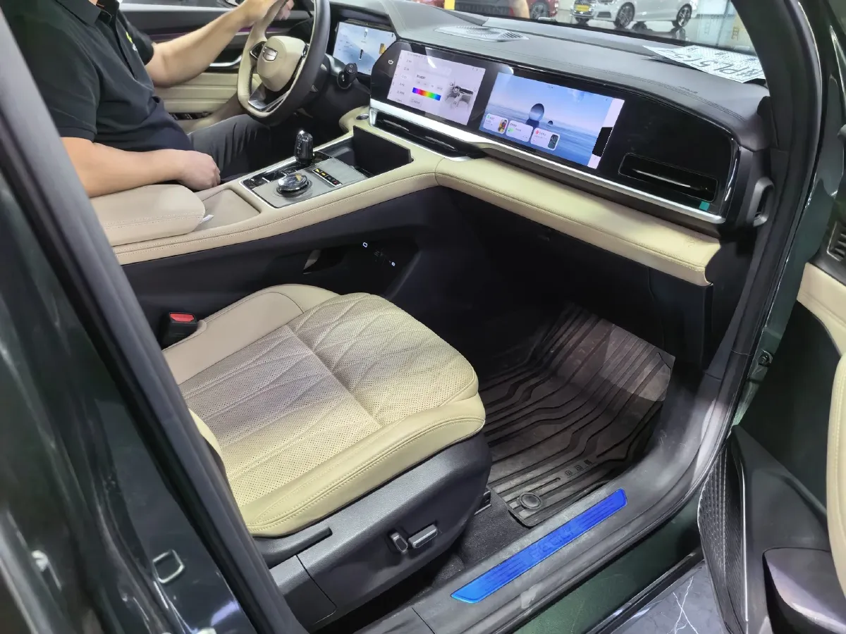 2025 Geely Monjaro 2.0T 238HP L4 8AT,autocango,china used car exporter,china ev exporter,chinese used car exporter,chinese used ev exporter