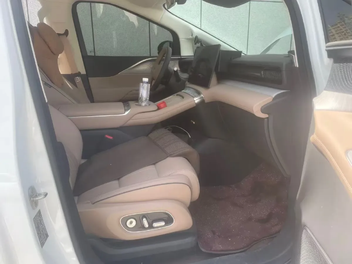 2026 Xpeng X9 REEV 150HP REEV,autocango,china used car exporter,china ev exporter,chinese used car exporter,chinese used ev exporter