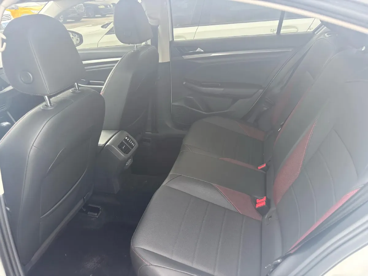 2020 Volkswagen Bora 1.5L 113HP L4 6AT,autocango,china used car exporter,china ev exporter,chinese used car exporter,chinese used ev exporter