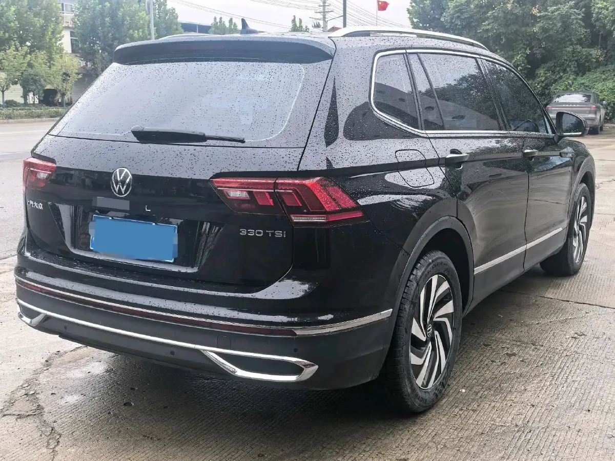 2025 Volkswagen Tiguan L 2.0T 186HP L4 7DCT,autocango,china used car exporter,china ev exporter,chinese used car exporter,chinese used ev exporter