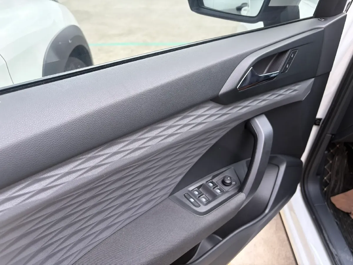 2020 Volkswagen Tharu 1.4T 150HP L4 7DCT,autocango,china used car exporter,china ev exporter,chinese used car exporter,chinese used ev exporter