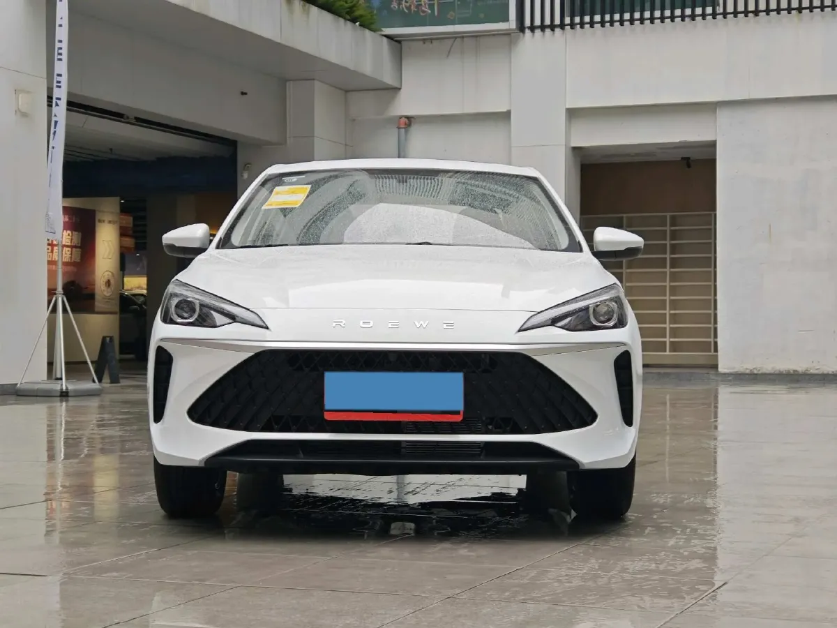 2026 Roewe i5 1.5L 129HP L4 CVT,autocango,china used car exporter,china ev exporter,chinese used car exporter,chinese used ev exporter