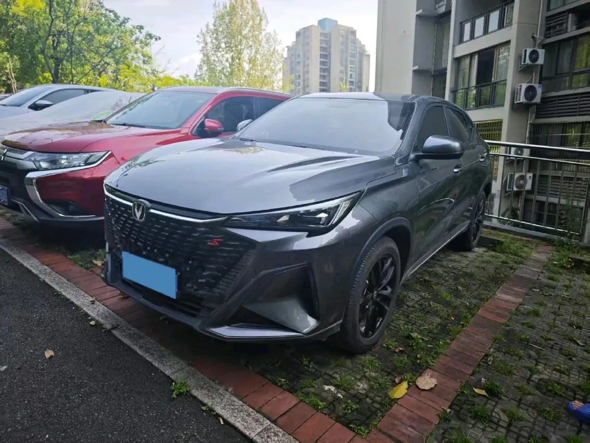 2024 ChangAn X5 PLUS 1.5T 188HP L4 7DCT,autocango,china used car exporter,china ev exporter,chinese used car exporter,chinese used ev exporter