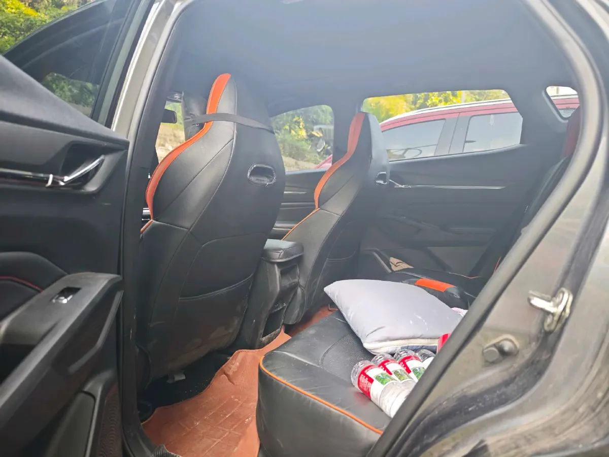 2024 ChangAn X5 PLUS 1.5T 188HP L4 7DCT,autocango,china used car exporter,china ev exporter,chinese used car exporter,chinese used ev exporter