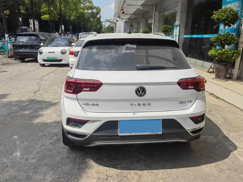 2021 Volkswagen T-Roc 1.4T 150HP L4 7DCT,autocango,china used car exporter,china ev exporter,chinese used car exporter,chinese used ev exporter