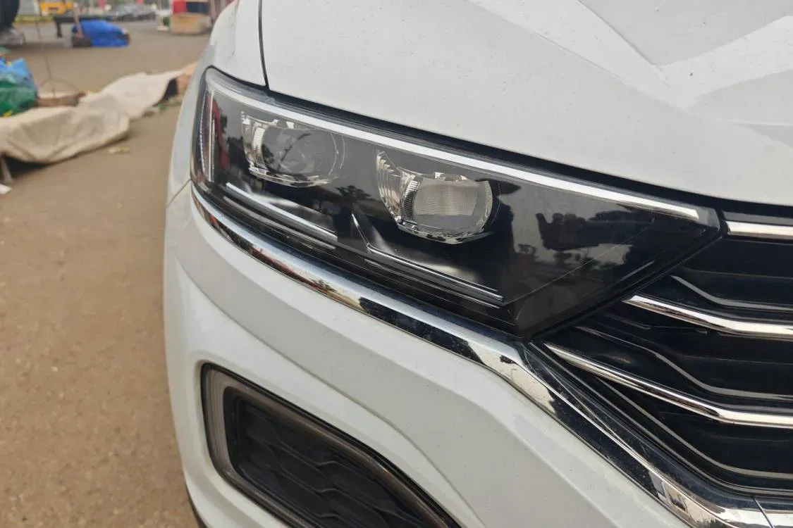 2021 Volkswagen T-Roc 1.4T 150HP L4 7DCT,autocango,china used car exporter,china ev exporter,chinese used car exporter,chinese used ev exporter