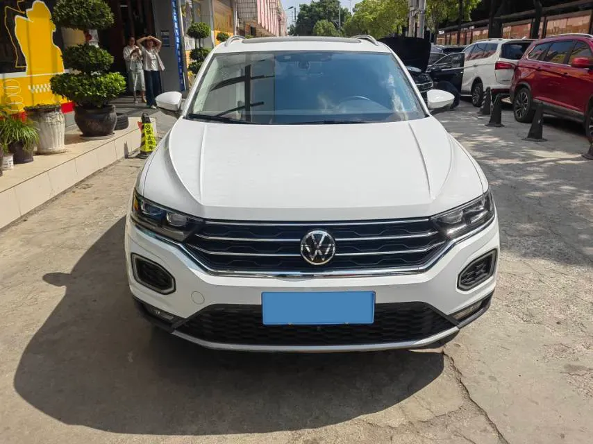 2021 Volkswagen T-Roc 1.4T 150HP L4 7DCT,autocango,china used car exporter,china ev exporter,chinese used car exporter,chinese used ev exporter