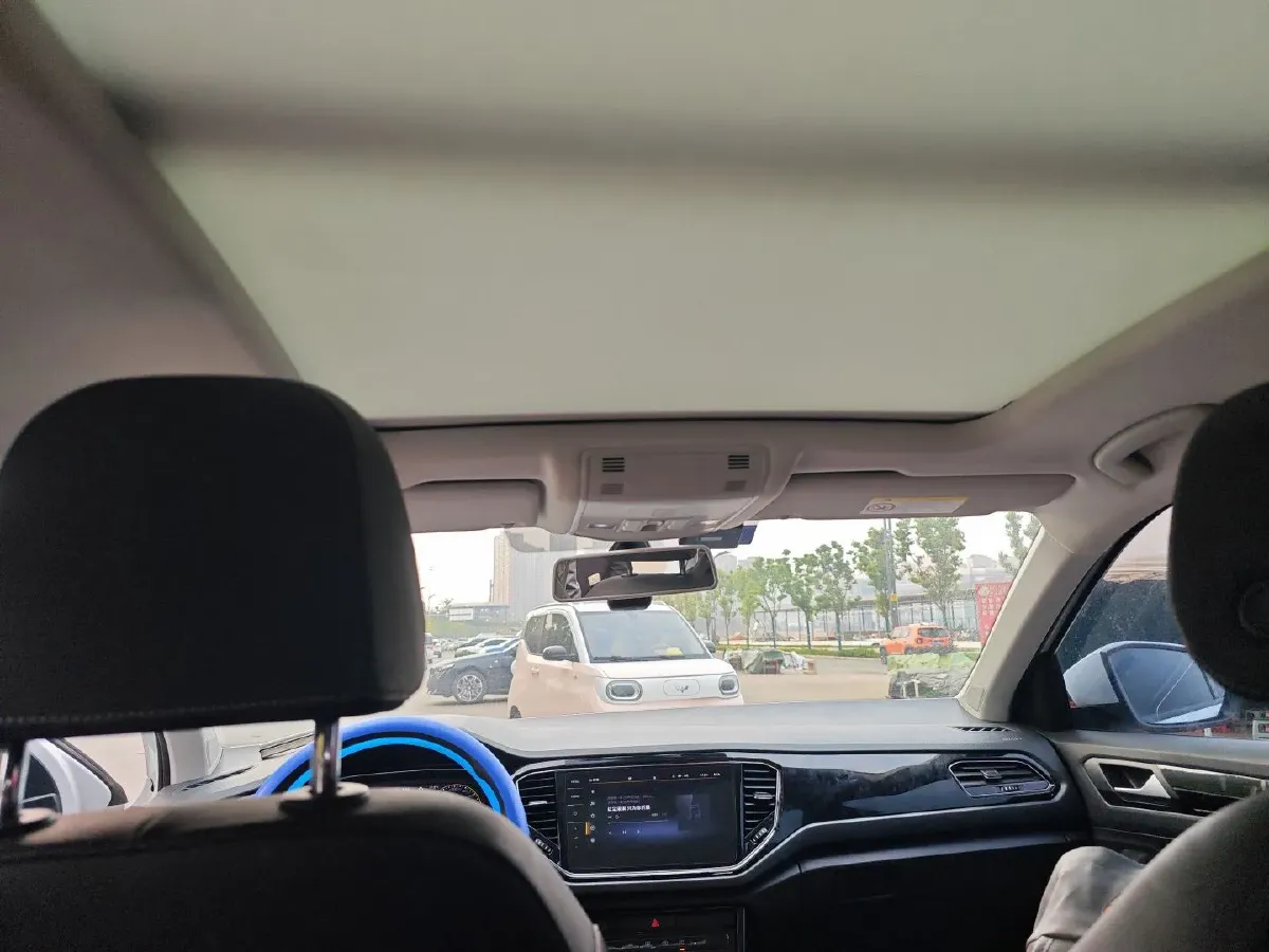 2021 Volkswagen T-Roc 1.4T 150HP L4 7DCT,autocango,china used car exporter,china ev exporter,chinese used car exporter,chinese used ev exporter