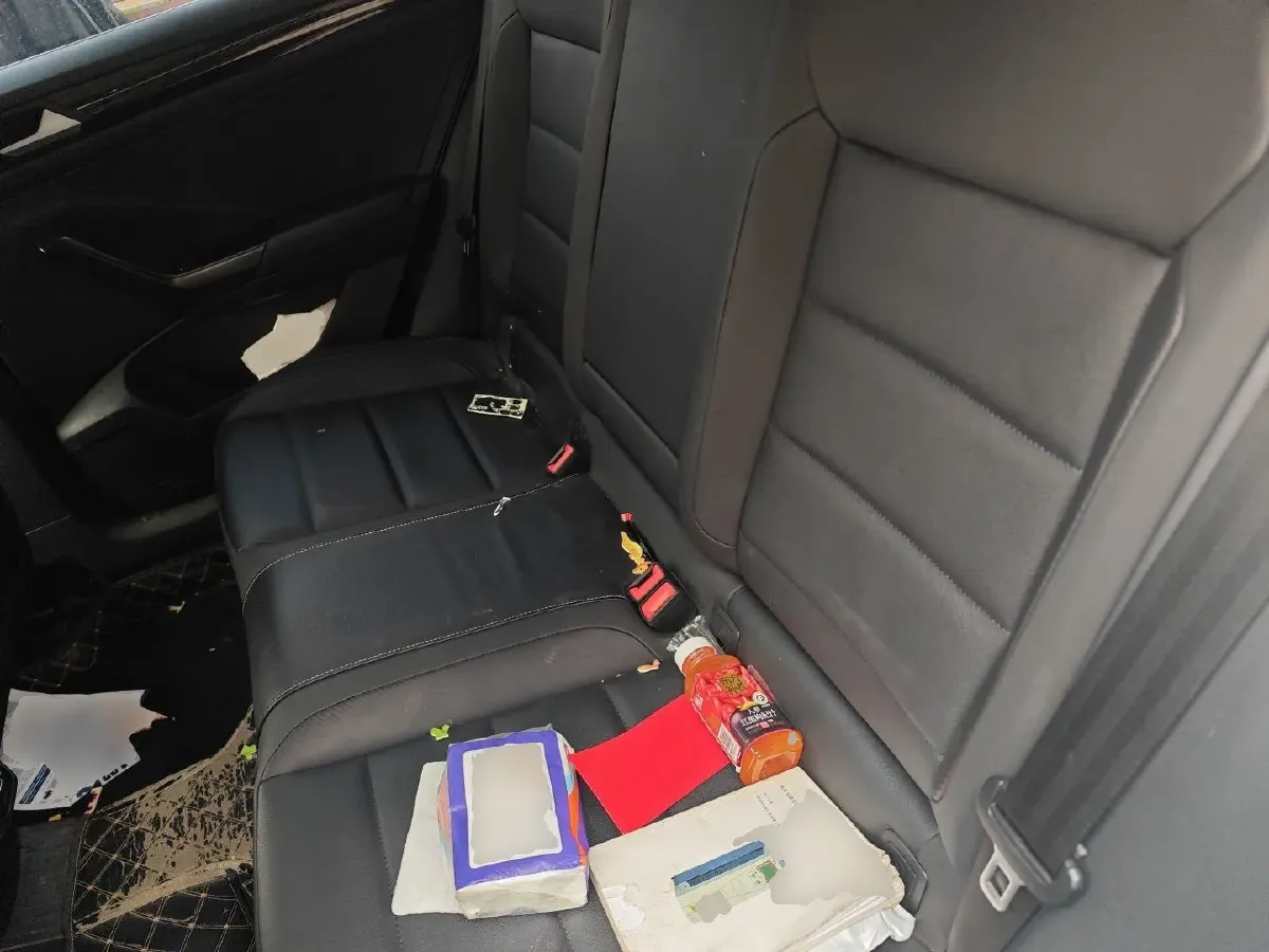 2021 Volkswagen T-Roc 1.4T 150HP L4 7DCT,autocango,china used car exporter,china ev exporter,chinese used car exporter,chinese used ev exporter