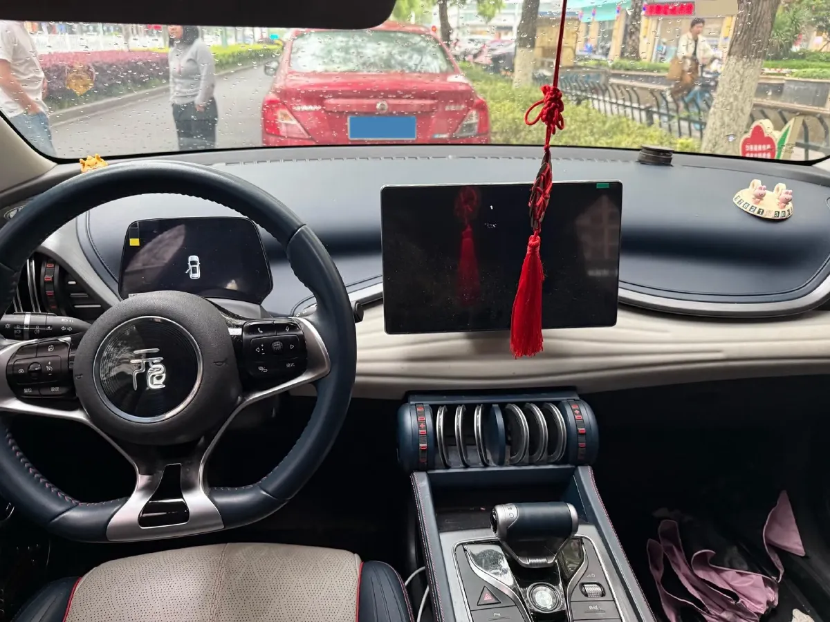 2022 Hycan Z03 BEV 64.23KWH,autocango,china used car exporter,china ev exporter,chinese used car exporter,chinese used ev exporter