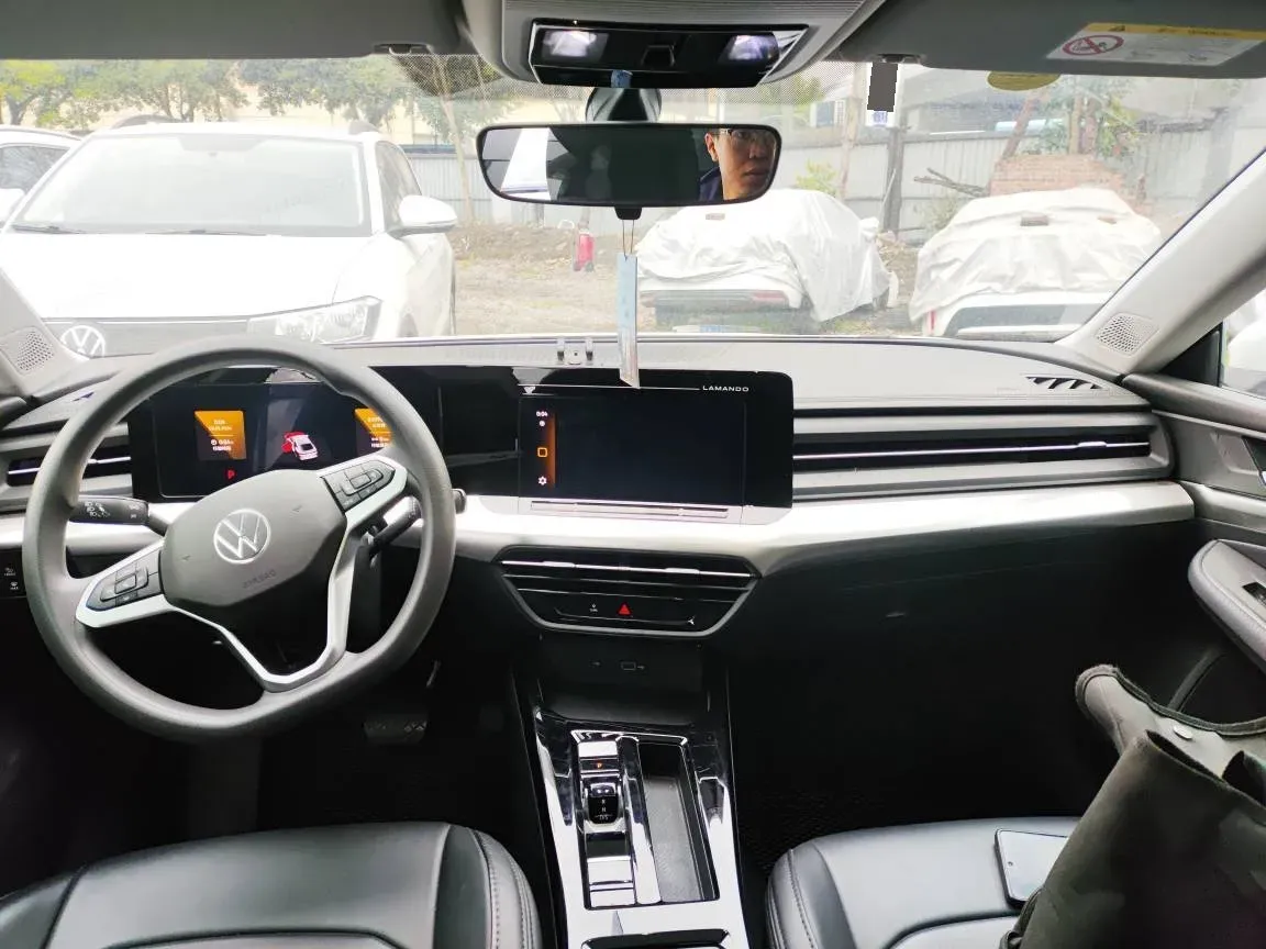 2024 Volkswagen Lamando 1.2T 116HP L4 7DCT,autocango,china used car exporter,china ev exporter,chinese used car exporter,chinese used ev exporter