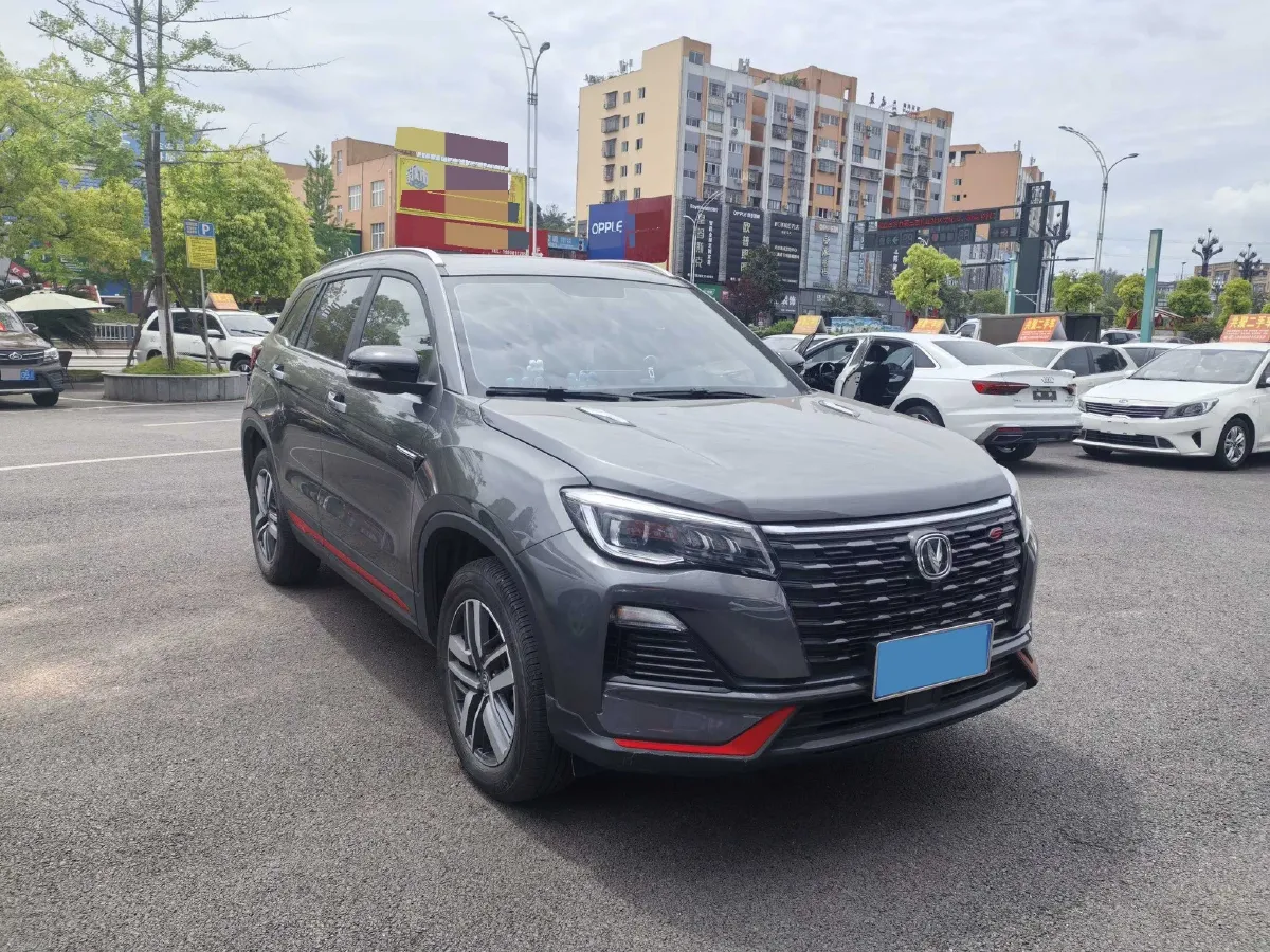 2023 ChangAn CS75 1.5T 188HP L4 7DCT,autocango,china used car exporter,china ev exporter,chinese used car exporter,chinese used ev exporter