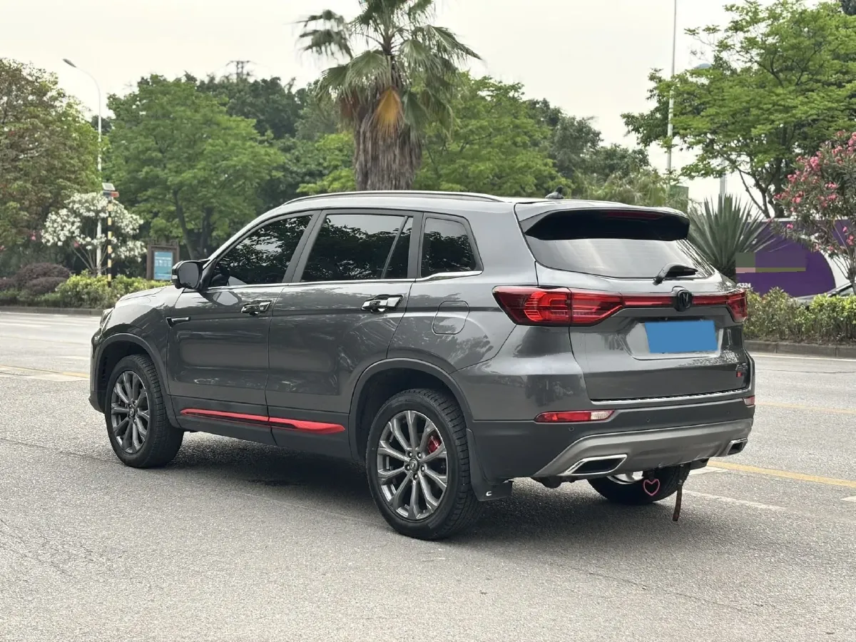 2023 ChangAn CS75 1.5T 188HP L4 7DCT,autocango,china used car exporter,china ev exporter,chinese used car exporter,chinese used ev exporter