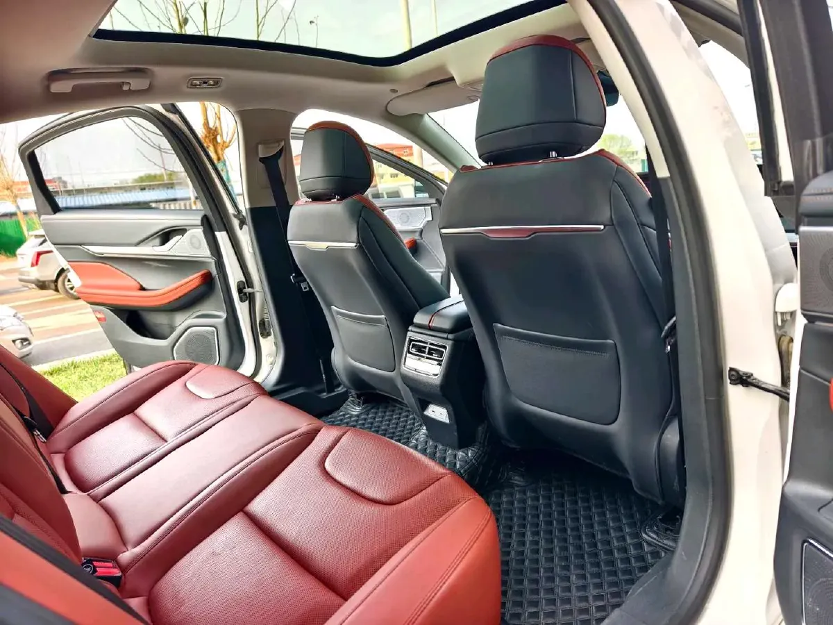 2025 Lincoln Z 2.0T 261HP L4 8AT,autocango,china used car exporter,china ev exporter,chinese used car exporter,chinese used ev exporter