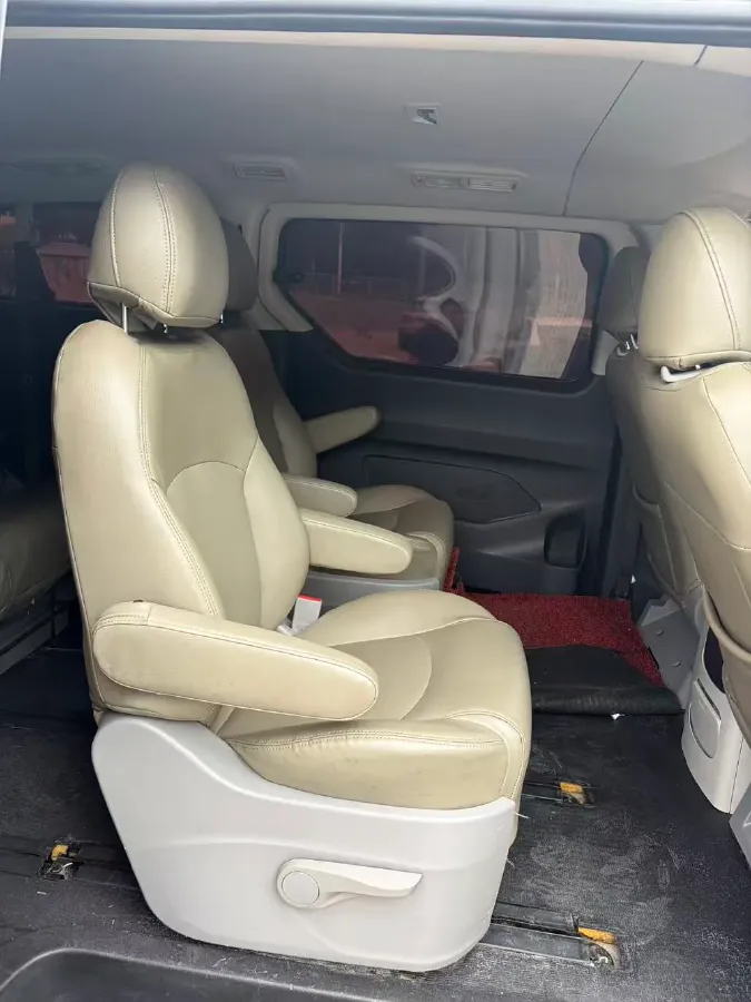 2016 MAXUS G10 2.0T 224HP L4 6AT,autocango,china used car exporter,china ev exporter,chinese used car exporter,chinese used ev exporter