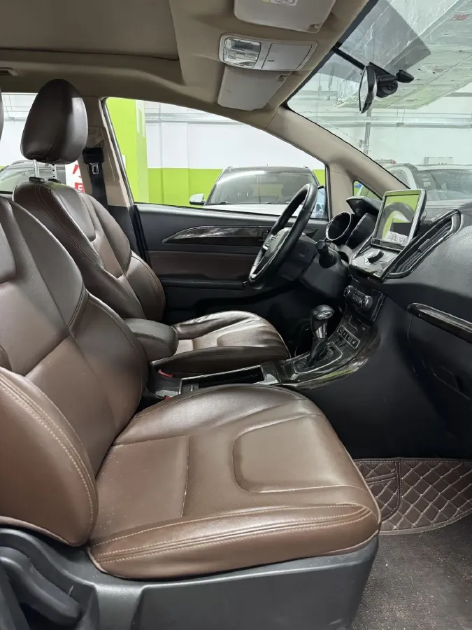 2017 LiFan XuanLang 1.5T 141HP L4 8AT,autocango,china used car exporter,china ev exporter,chinese used car exporter,chinese used ev exporter