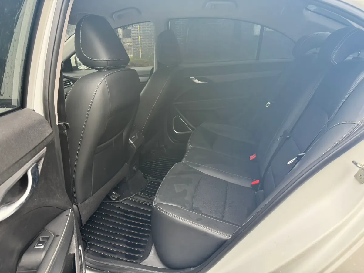 2021 Geely Emgrand 1.5L 109HP L4 CVT,autocango,china used car exporter,china ev exporter,chinese used car exporter,chinese used ev exporter