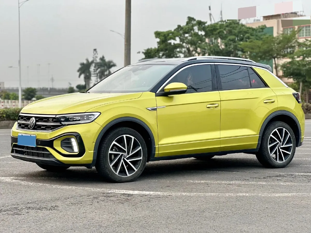 2023 Volkswagen T-Roc 1.5T 160HP L4 7DCT,autocango,china used car exporter,china ev exporter,chinese used car exporter,chinese used ev exporter