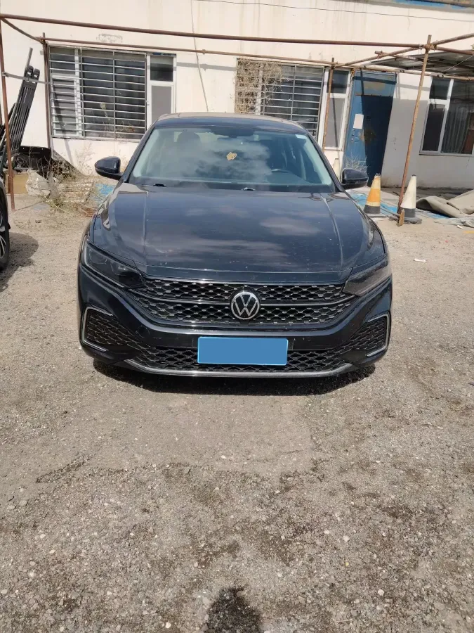 2023 Volkswagen Passat 2.0T 186HP L4 7DCT,autocango,china used car exporter,china ev exporter,chinese used car exporter,chinese used ev exporter
