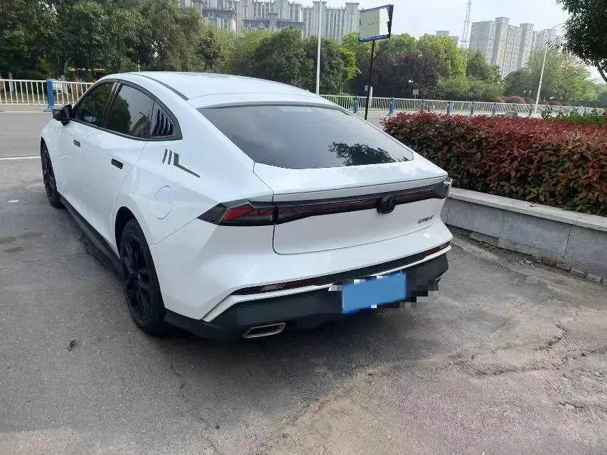 2024 ChangAn UNI-V 1.5T 188HP L4 7DCT,autocango,china used car exporter,china ev exporter,chinese used car exporter,chinese used ev exporter
