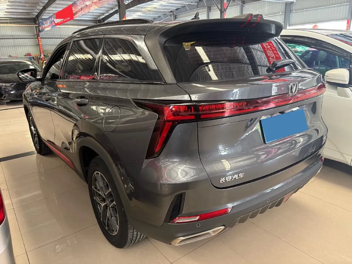 2022 ChangAn CS75 Plus 1.5T 188HP L4 8AT,autocango,china used car exporter,china ev exporter,chinese used car exporter,chinese used ev exporter
