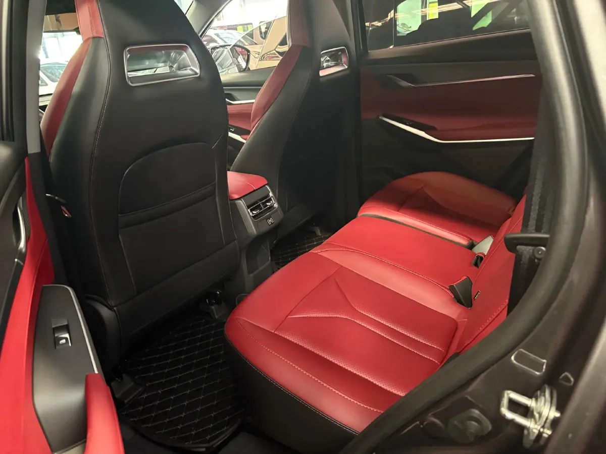 2022 ChangAn CS75 Plus 1.5T 188HP L4 8AT,autocango,china used car exporter,china ev exporter,chinese used car exporter,chinese used ev exporter