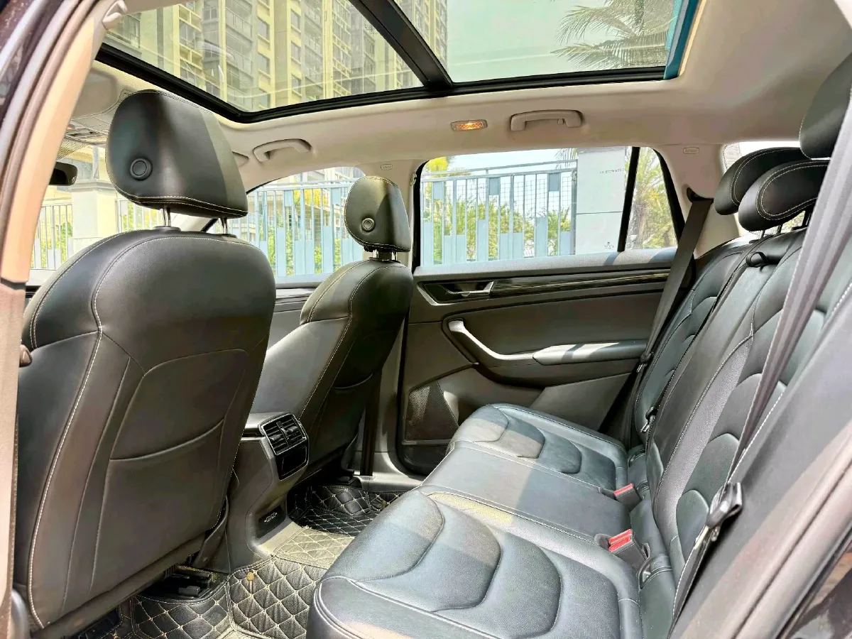 2020 Skoda Kodiak 2.0T 186HP L4 7DCT,autocango,china used car exporter,china ev exporter,chinese used car exporter,chinese used ev exporter