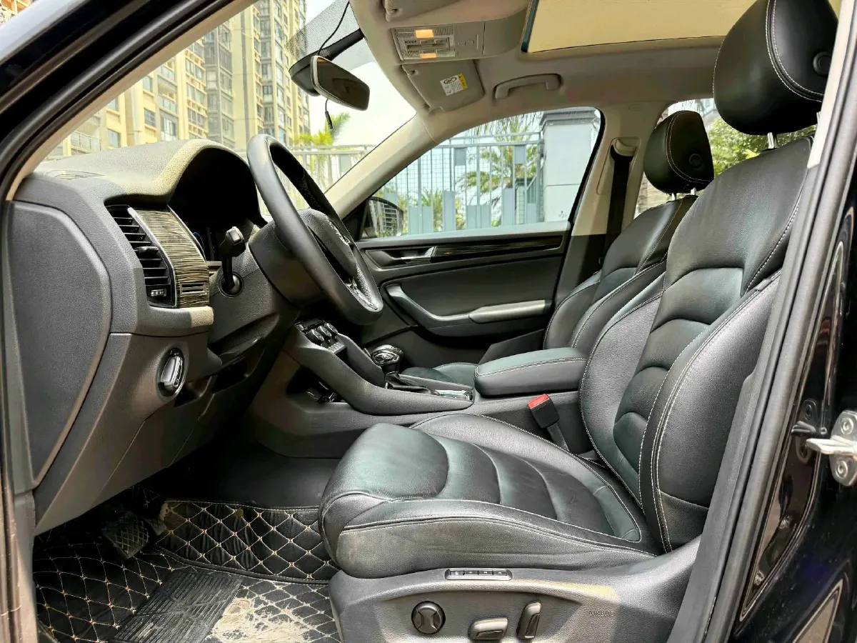 2020 Skoda Kodiak 2.0T 186HP L4 7DCT,autocango,china used car exporter,china ev exporter,chinese used car exporter,chinese used ev exporter