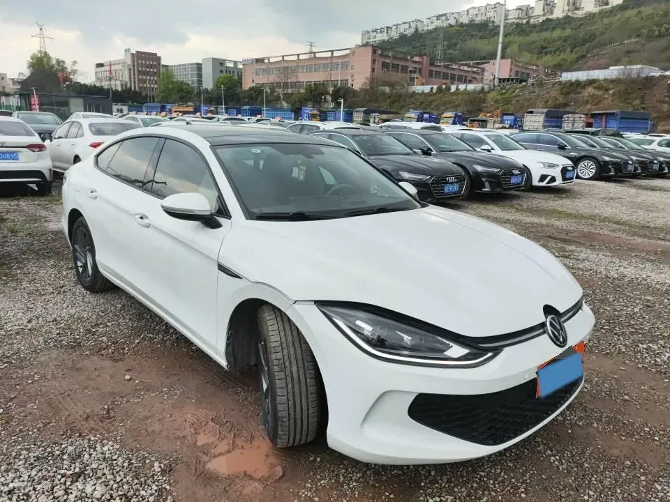 2024 Volkswagen Lamando 1.2T 116HP L4 7DCT,autocango,china used car exporter,china ev exporter,chinese used car exporter,chinese used ev exporter