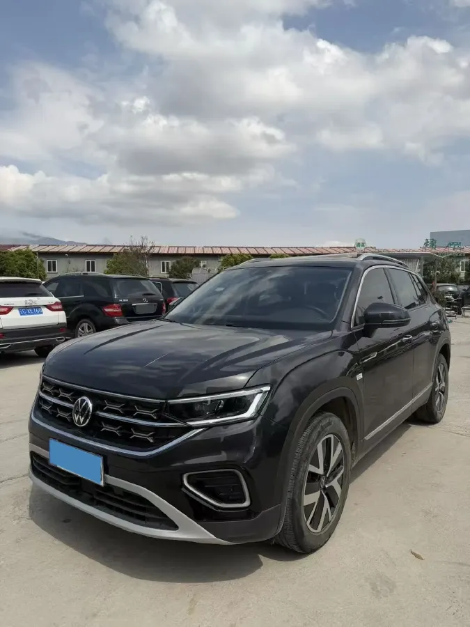 2024 Volkswagen Tayron 2.0T 186HP L4 7DCT,autocango,china used car exporter,china ev exporter,chinese used car exporter,chinese used ev exporter