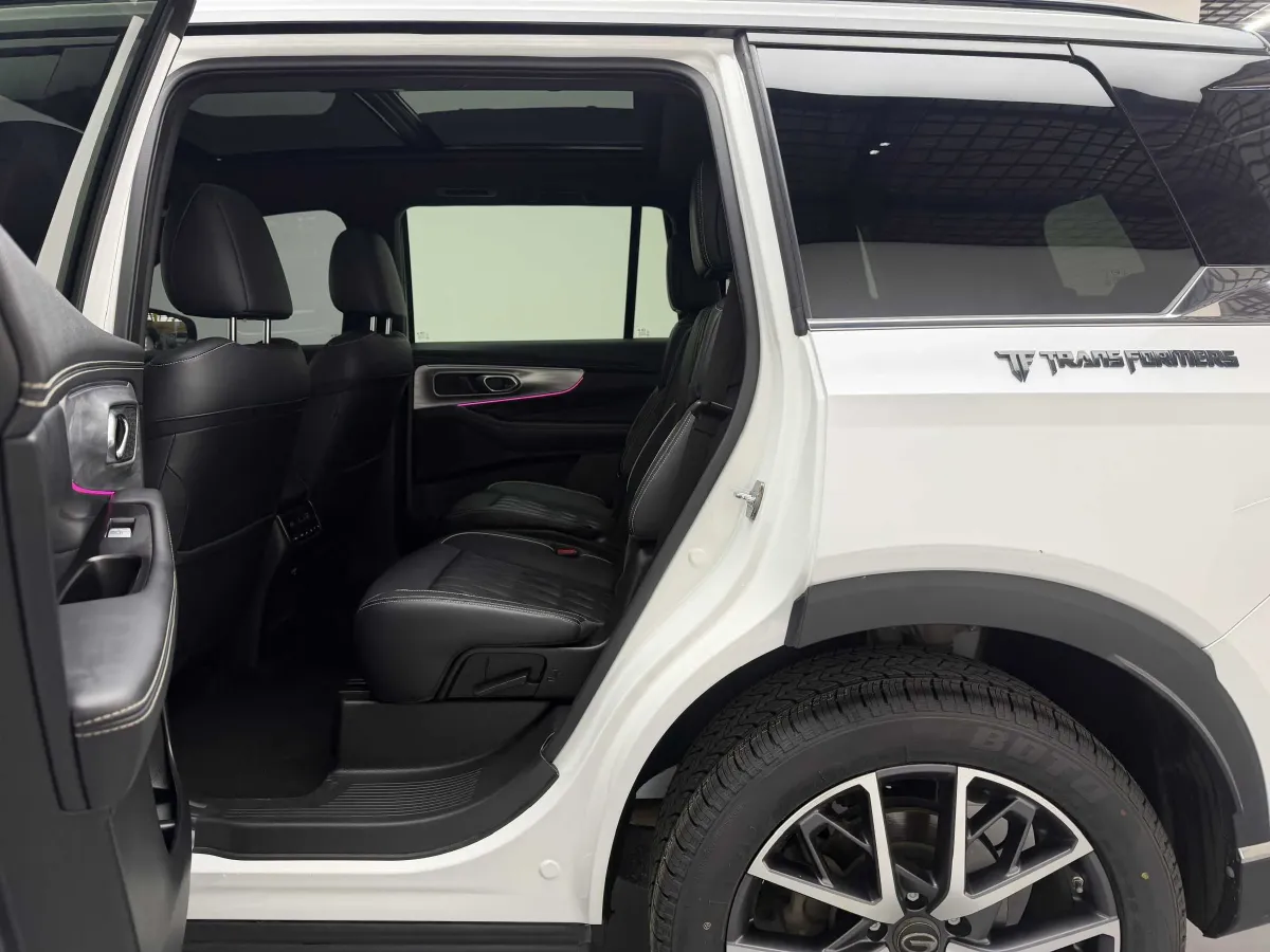 2022 GAC Trumpchi GS8 2.0T 252HP L4 8AT,autocango,china used car exporter,china ev exporter,chinese used car exporter,chinese used ev exporter