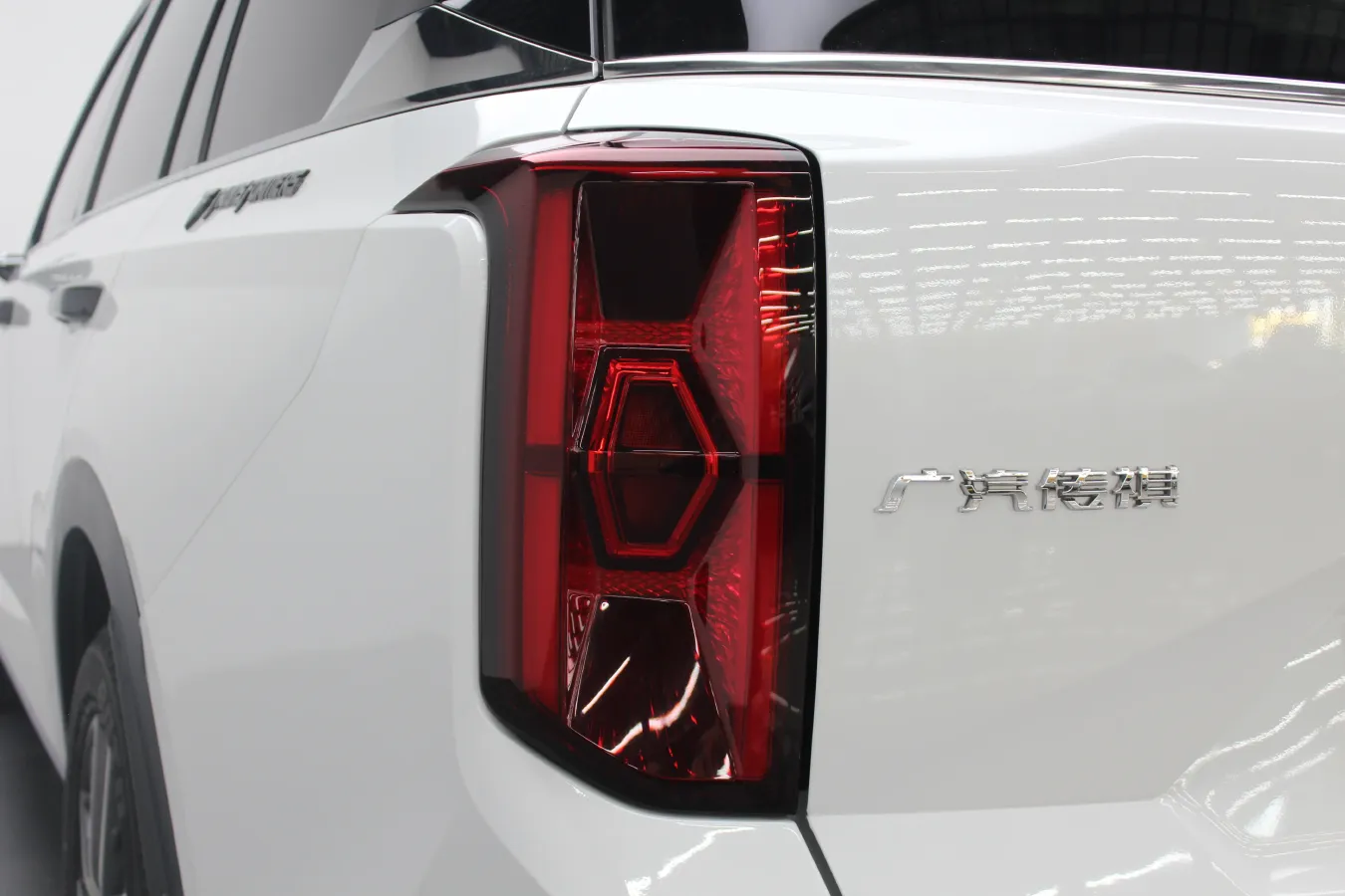 2022 GAC Trumpchi GS8 2.0T 252HP L4 8AT,autocango,china used car exporter,china ev exporter,chinese used car exporter,chinese used ev exporter