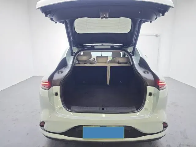 2023 IM LS6 BEV 100KWH,autocango,china used car exporter,china ev exporter,chinese used car exporter,chinese used ev exporter