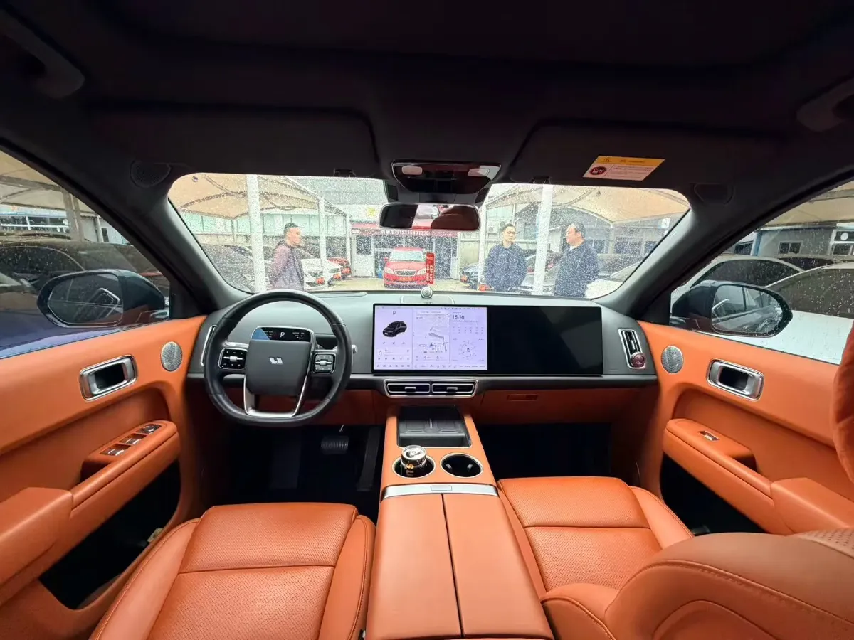 2024 Ford Bronco 2.3T 275HP L4 10AT,autocango,china used car exporter,china ev exporter,chinese used car exporter,chinese used ev exporter