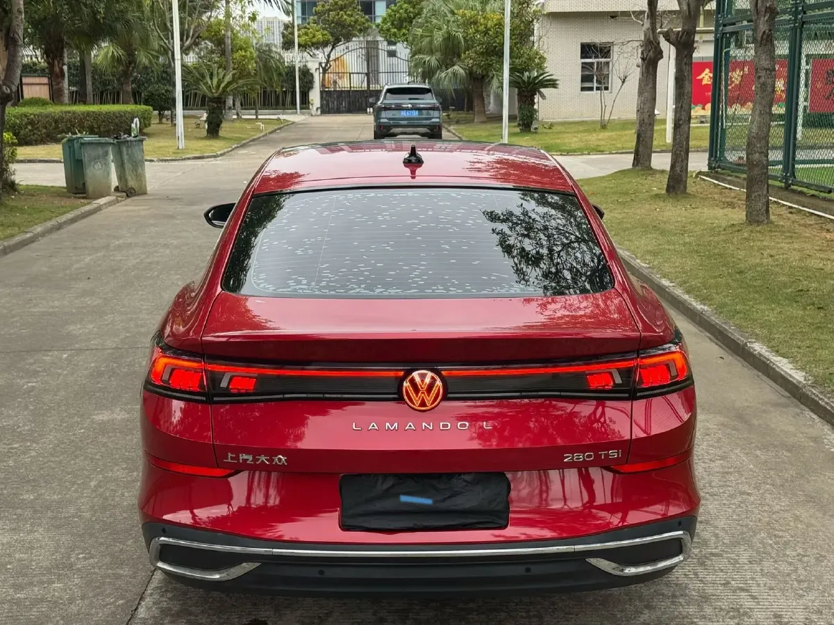 2022 Skoda Superb 2.0T 186HP L4 7DCT,autocango,china used car exporter,china ev exporter,chinese used car exporter,chinese used ev exporter