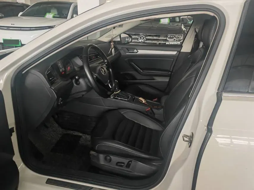 2019 Volkswagen Passat 1.4T 150HP L4 7DCT,autocango,china used car exporter,china ev exporter,chinese used car exporter,chinese used ev exporter