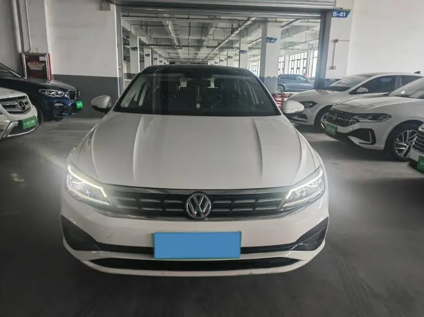 2019 Volkswagen Passat 1.4T 150HP L4 7DCT,autocango,china used car exporter,china ev exporter,chinese used car exporter,chinese used ev exporter