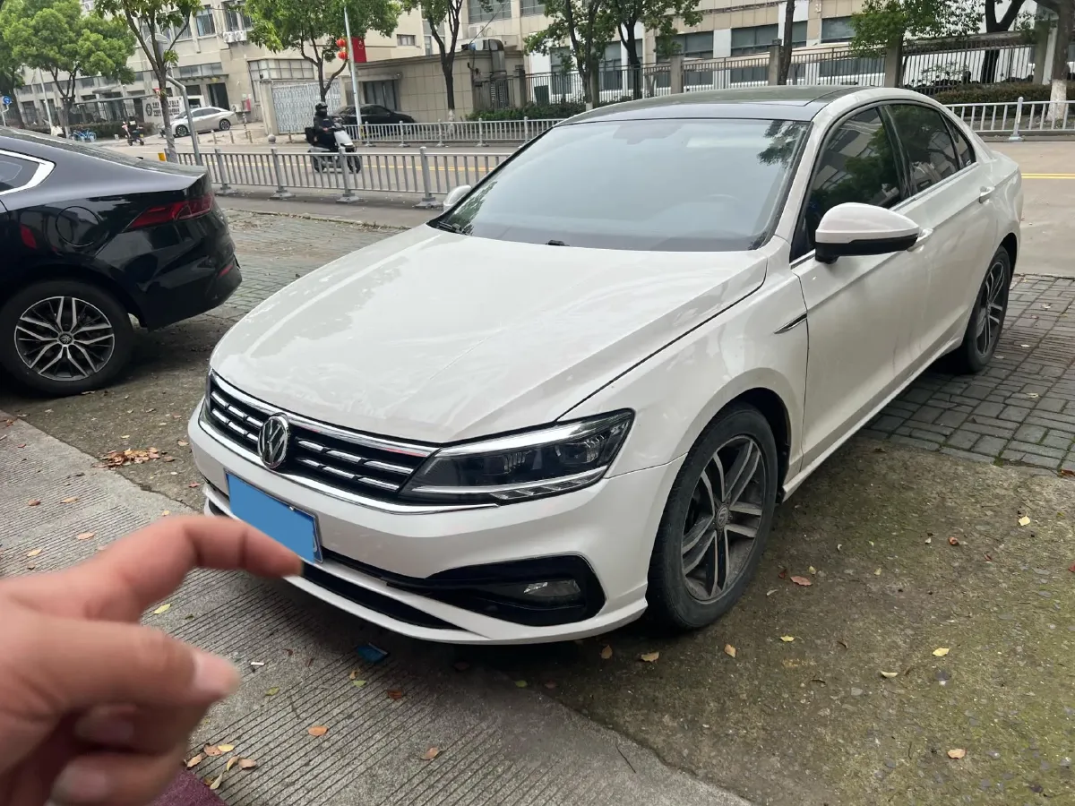 2019 Volkswagen Passat 1.4T 150HP L4 7DCT,autocango,china used car exporter,china ev exporter,chinese used car exporter,chinese used ev exporter