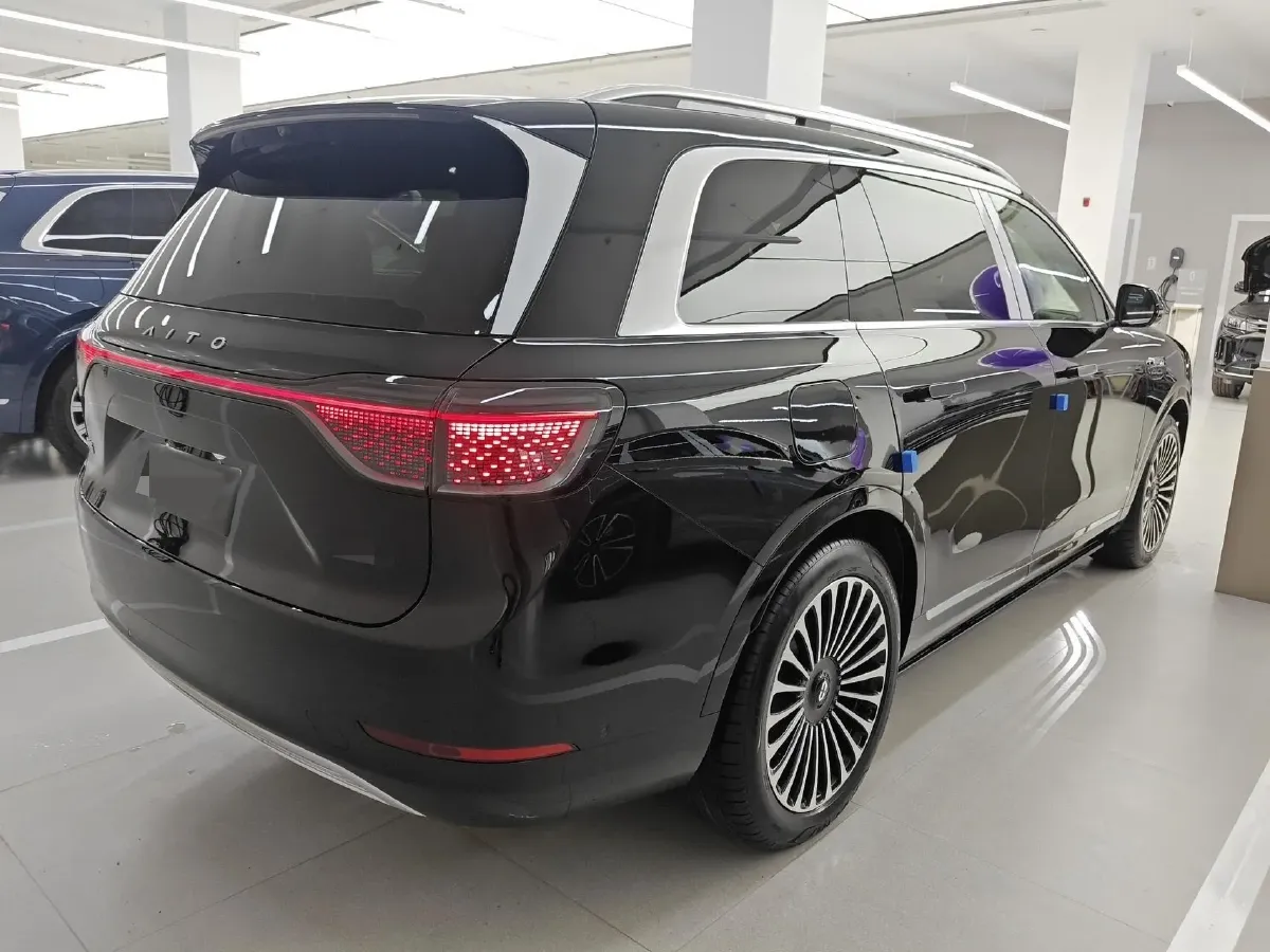 2024 AITO AITO M9 1.5T 152HP L4 REEV 42KWH,autocango,china used car exporter,china ev exporter,chinese used car exporter,chinese used ev exporter
