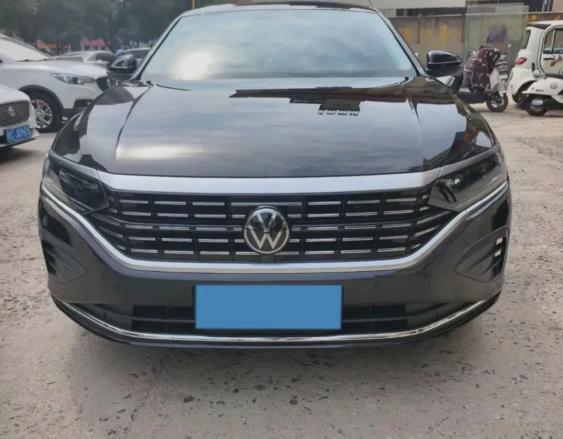2024 Volkswagen Passat 2.0T 220HP L4 7DCT,autocango,china used car exporter,china ev exporter,chinese used car exporter,chinese used ev exporter