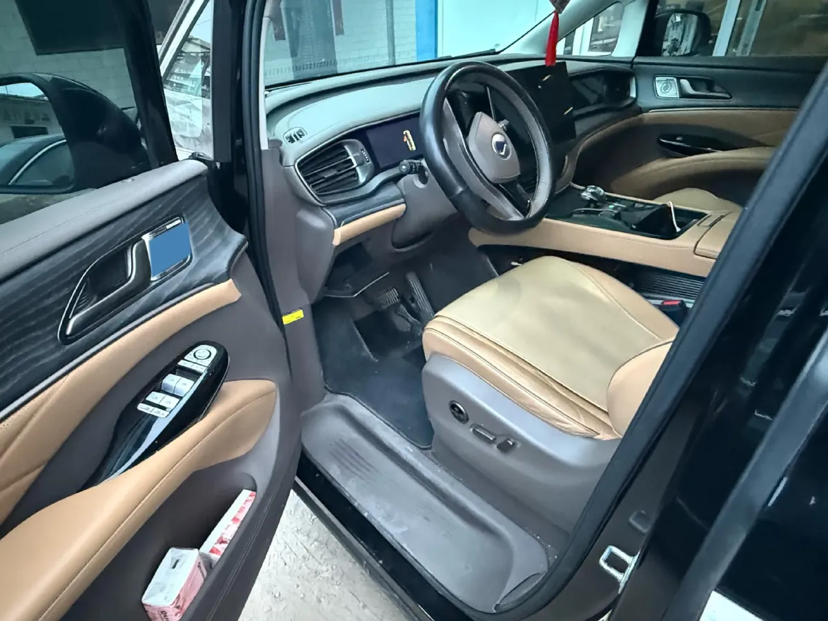 2022 Mercedes-Benz GLC Class 2.0T 197HP L4 9AT,autocango,china used car exporter,china ev exporter,chinese used car exporter,chinese used ev exporter