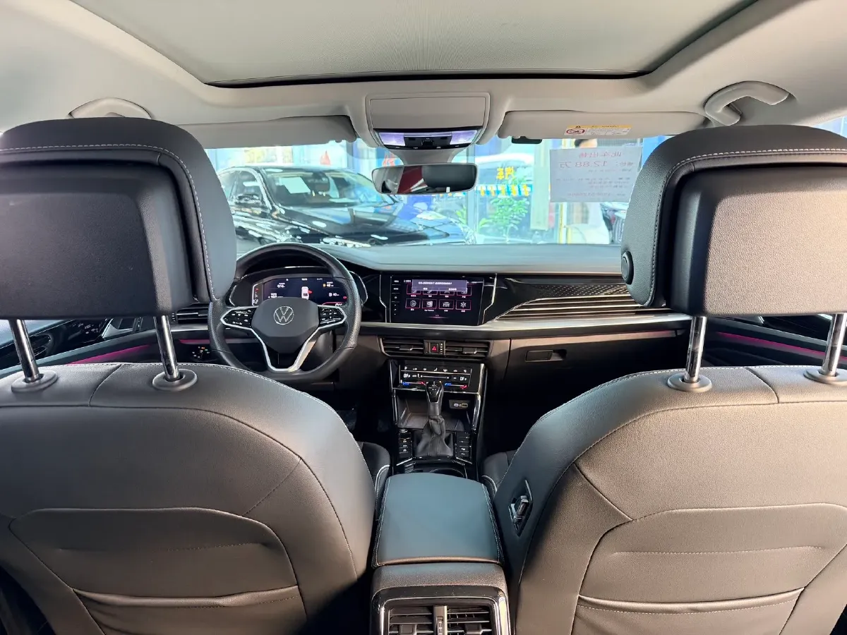 2022 Xpeng P7 BEV 60.2KWH,autocango,china used car exporter,china ev exporter,chinese used car exporter,chinese used ev exporter