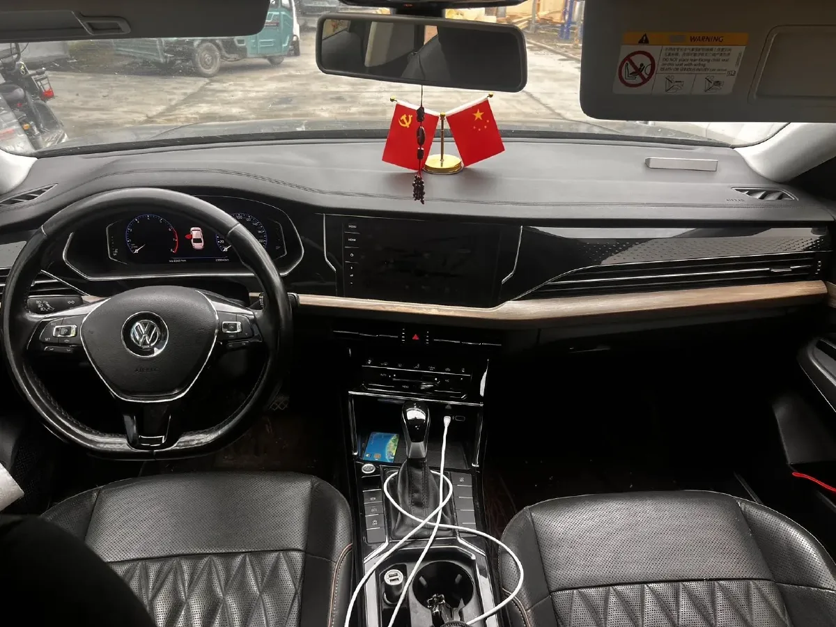 2020 Volkswagen Passat 2.0T 186HP L4 7DCT,autocango,china used car exporter,china ev exporter,chinese used car exporter,chinese used ev exporter