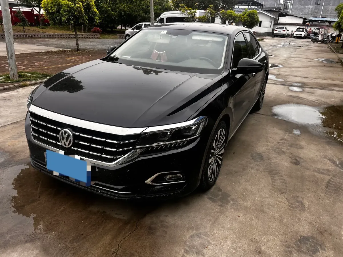 2020 Volkswagen Passat 2.0T 186HP L4 7DCT,autocango,china used car exporter,china ev exporter,chinese used car exporter,chinese used ev exporter