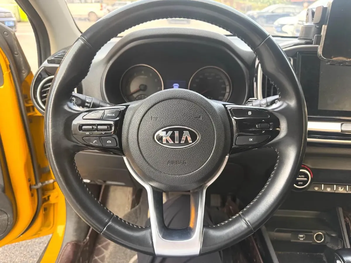 2019 Kia KX1 1.4L 100HP L4 6AT,autocango,china used car exporter,china ev exporter,chinese used car exporter,chinese used ev exporter