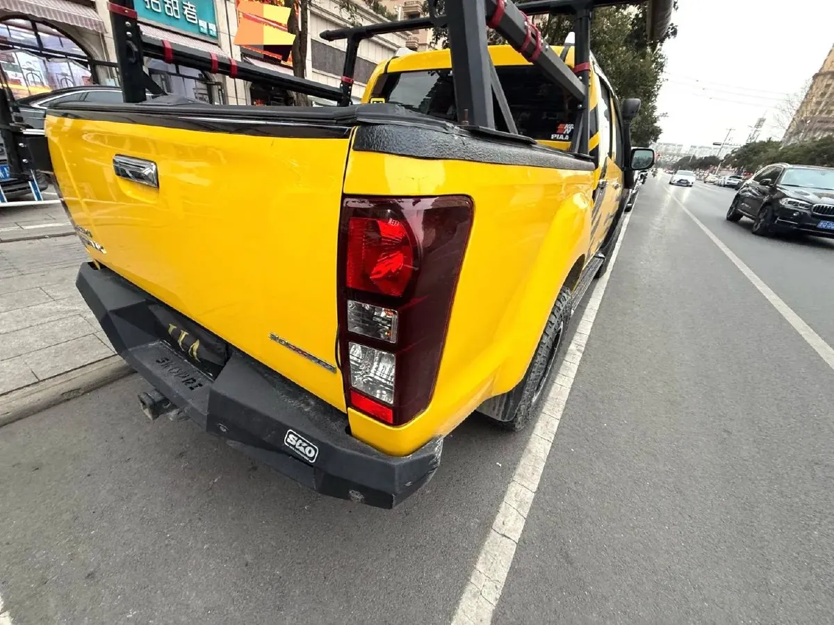 2019 Isuzu D-MAX 3.0T 177HP L4 6AT,autocango,china used car exporter,china ev exporter,chinese used car exporter,chinese used ev exporter