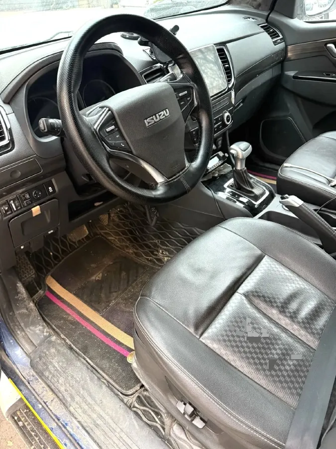 2019 Isuzu D-MAX 3.0T 177HP L4 6AT,autocango,china used car exporter,china ev exporter,chinese used car exporter,chinese used ev exporter