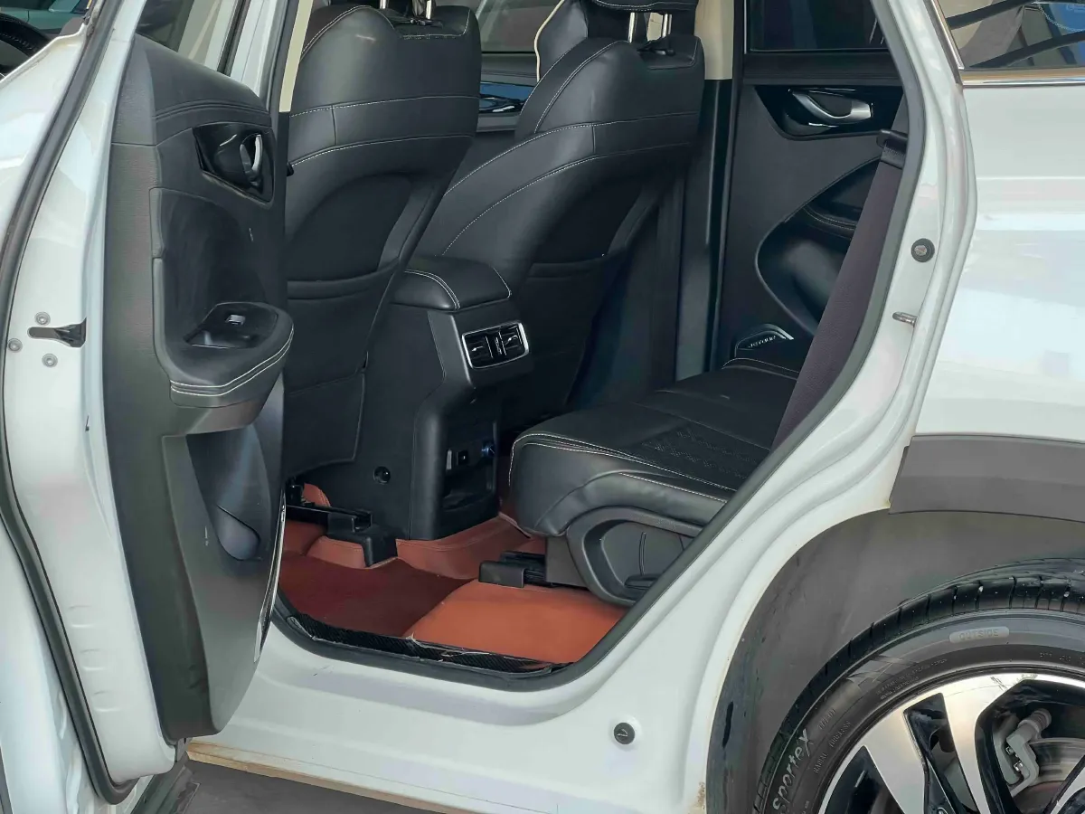 2019 Jetour X90 1.5T 147HP L4 6MT,autocango,china used car exporter,china ev exporter,chinese used car exporter,chinese used ev exporter