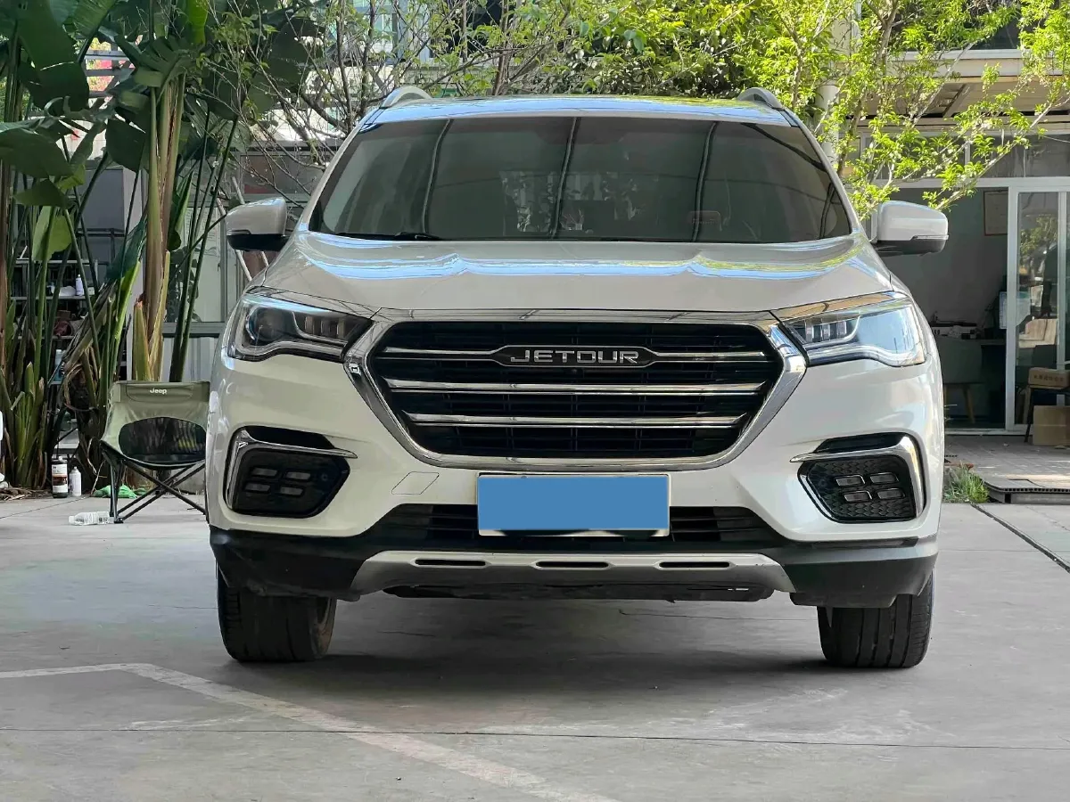 2019 Jetour X90 1.5T 147HP L4 6MT,autocango,china used car exporter,china ev exporter,chinese used car exporter,chinese used ev exporter