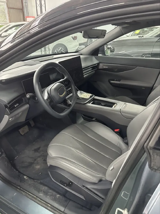 2024 LYNK&CO 07 EM-P 1.5T 163HP L4 3DHT PHEV 18.99KWH,autocango,china used car exporter,china ev exporter,chinese used car exporter,chinese used ev exporter